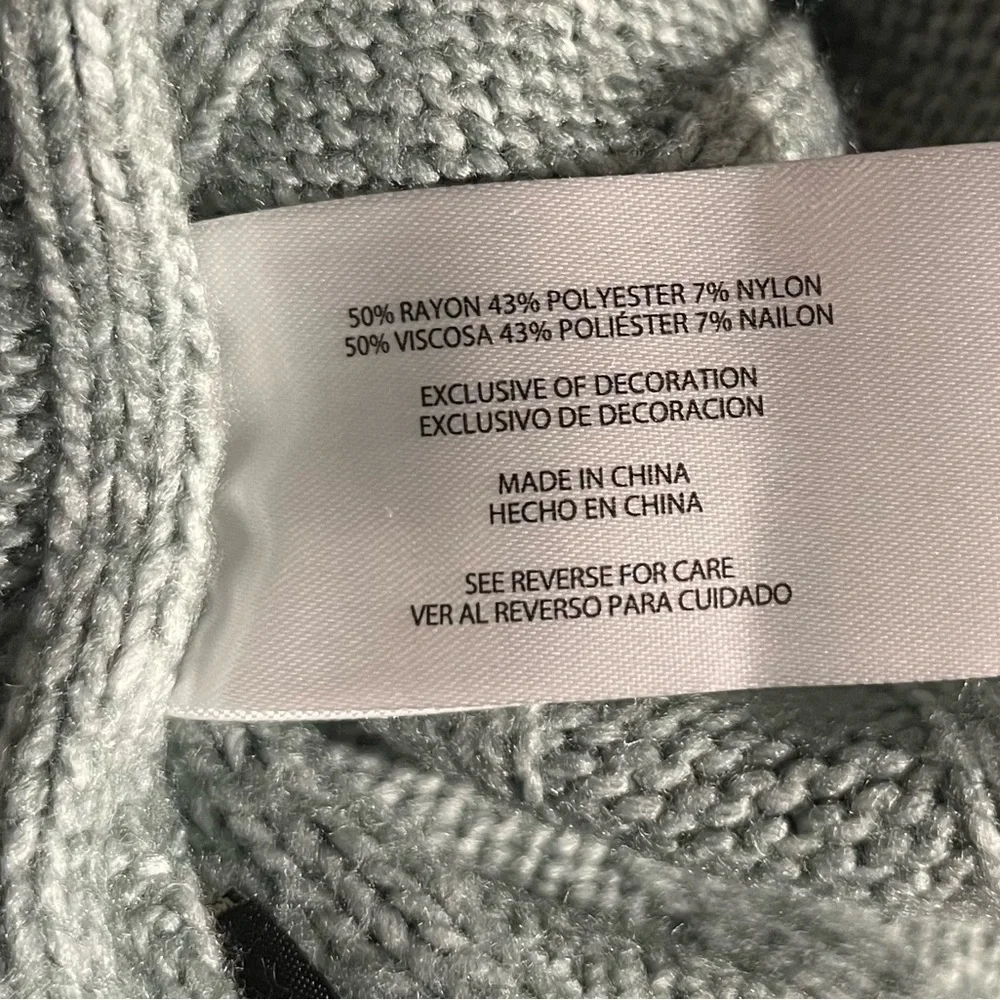 Banana Republic Women’s Soft Cable Knit Sweater